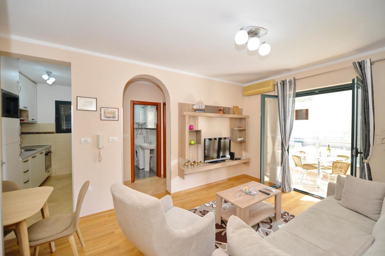 Promenade,5 Min Old Town Apartment โกตอร์ ภายนอก รูปภาพ